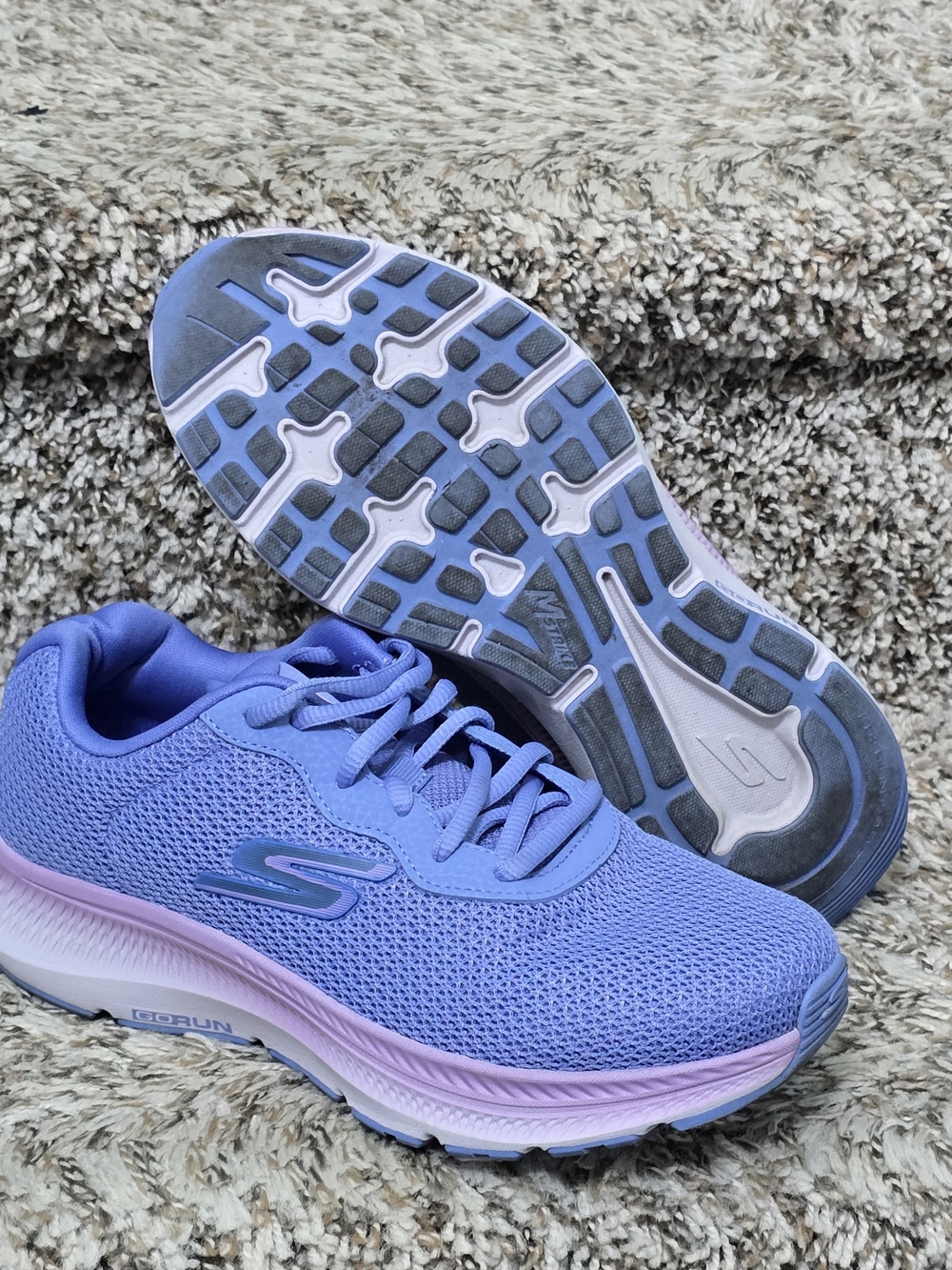 Skechers GOrun Women's Sz 7 Lavender Mesh Walking Shoes